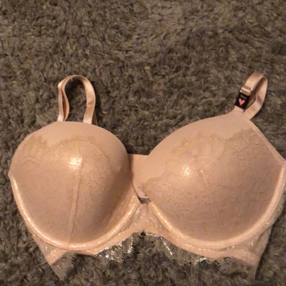 Pale pink bra
